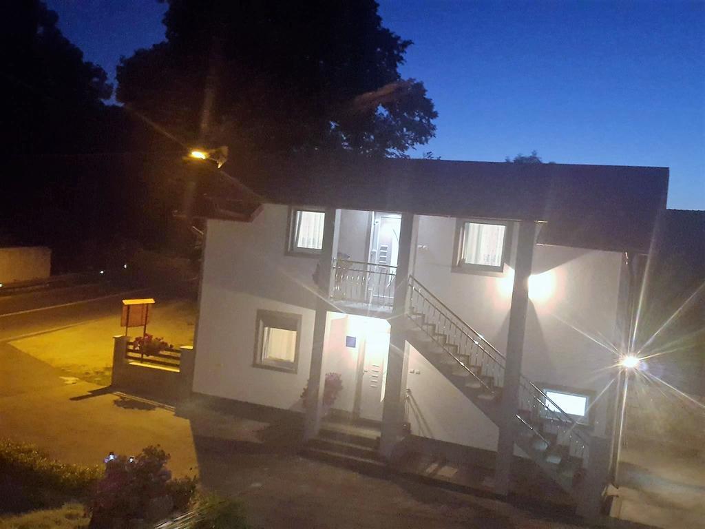 Guesthouse Samolov Vrhovine Kültér fotó
