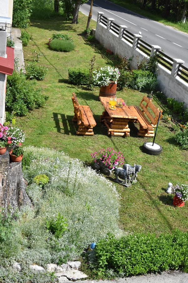 Guesthouse Samolov Vrhovine Kültér fotó