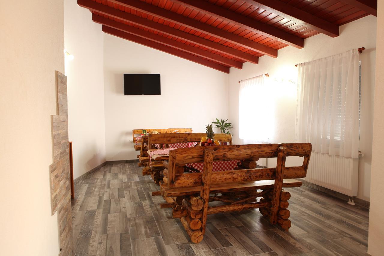 Guesthouse Samolov Vrhovine Kültér fotó