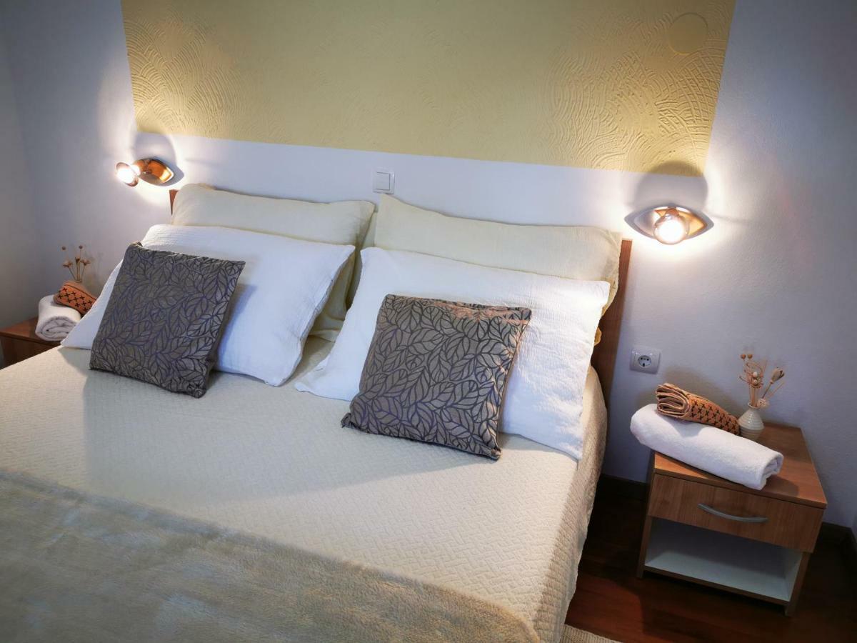 Guesthouse Samolov Vrhovine Kültér fotó